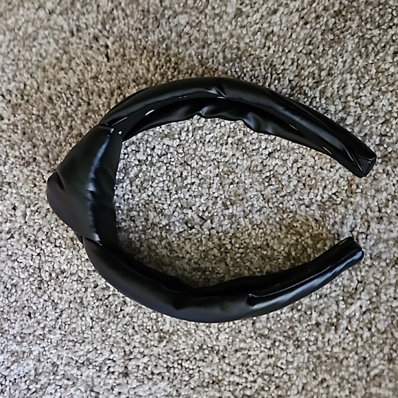 Lele Sadoughi Matte Faux Leather Knotted Headband - Picture 2 of 4